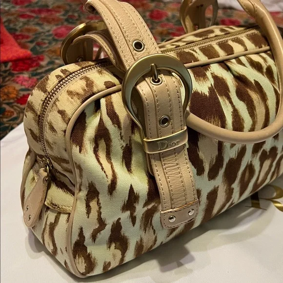 FLASH SALE🔥🔥🔥ABSOLUTELY GORGEOUS VINTAGE CHRISTIAN DIOR LEOPARD BAG💗💗💗 - Picture 7 of 17